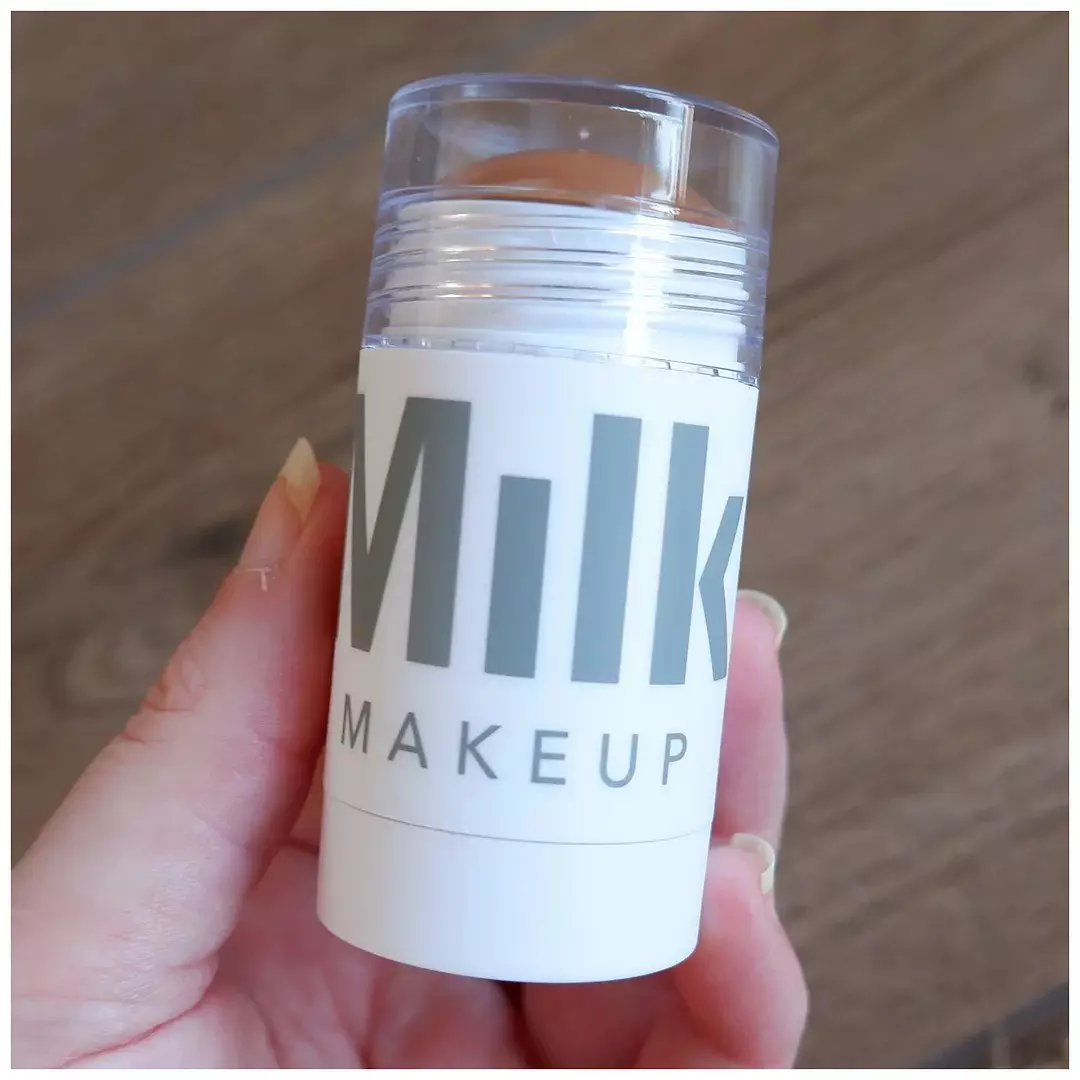 milk makeup matte bronzer stick baked review swatch makeup look application fair skin dry skin