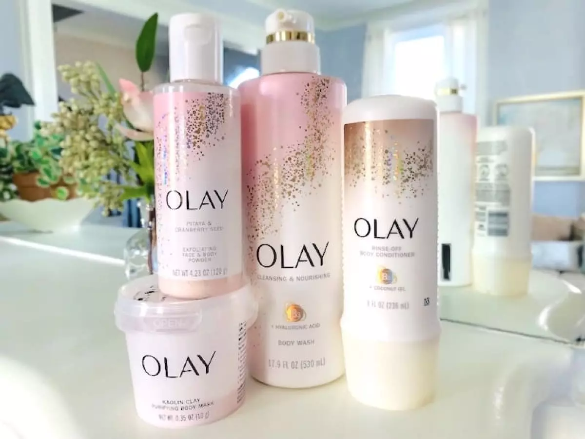 Olay Cleansing and Exfoliating Body Skincare Products