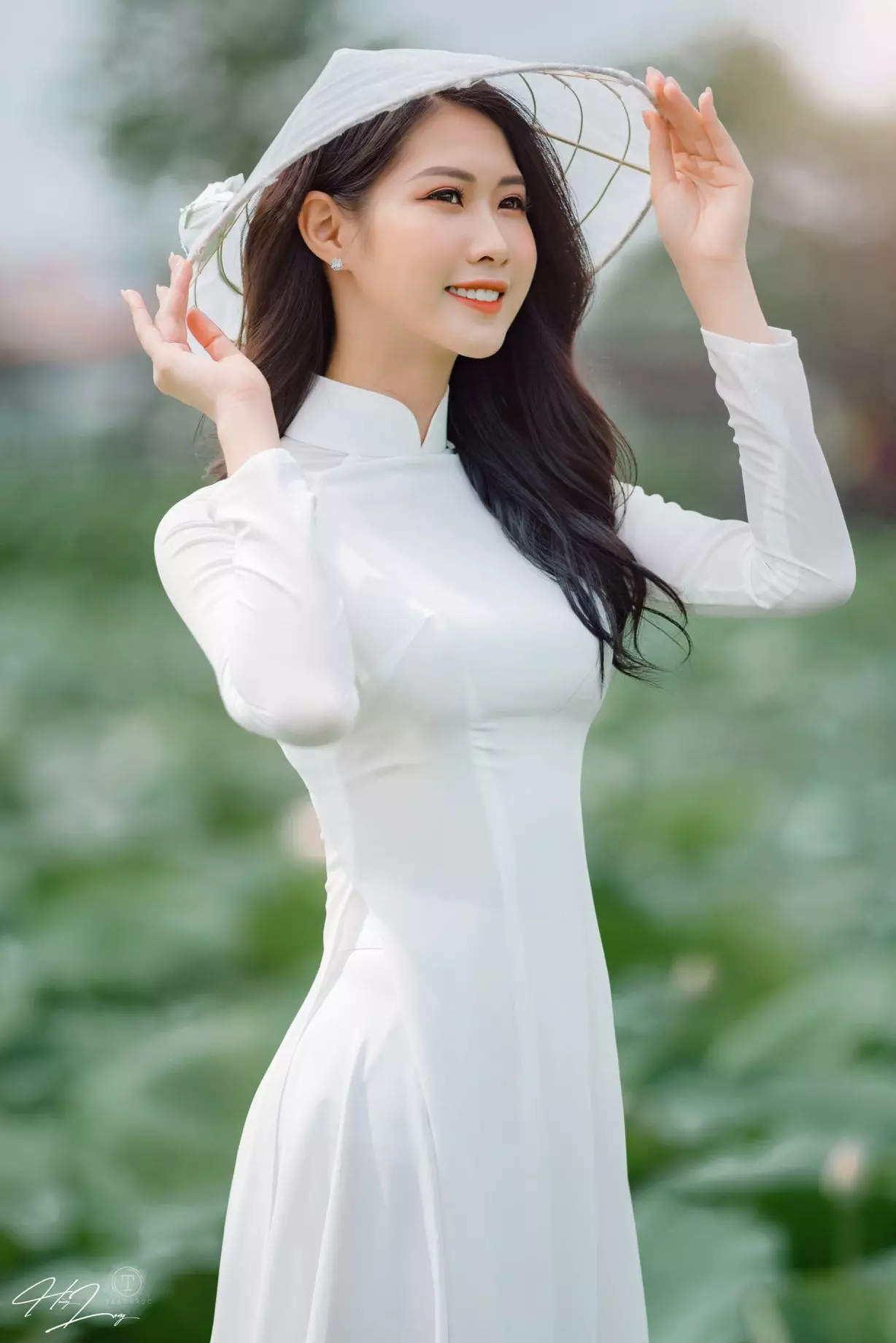 Ao Dai is the symbol of Vietnamese people