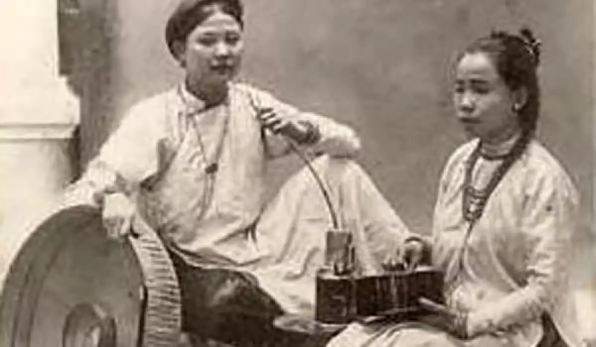 Women wearing traditional Ao Dai