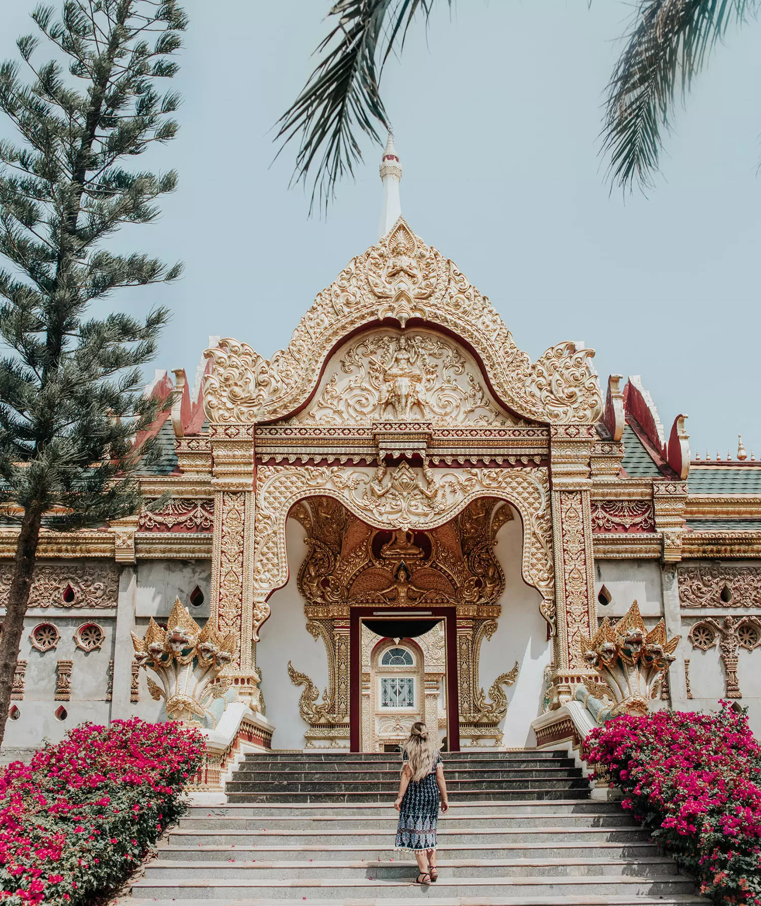 What to Wear in Thailand: Adaras Temple Outfit, Phra Maha Chedi Chai Mongkol in Roi Et