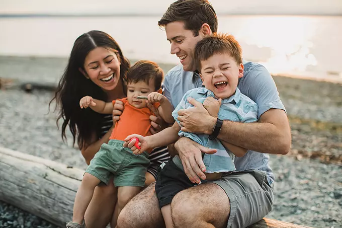 capturing connection in lifestyle family photography shoot