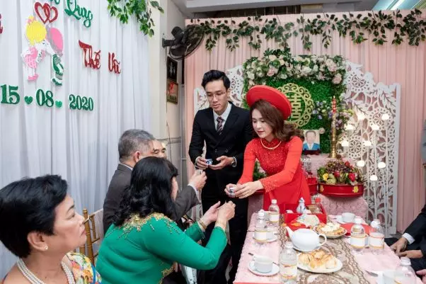 Traditional Vietnamese Wedding Attire